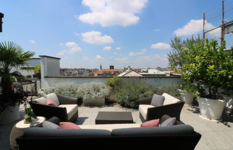 Attico con terrazzo - affitto