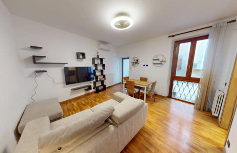 Bilocale con terrazzo Isola - Garibaldi